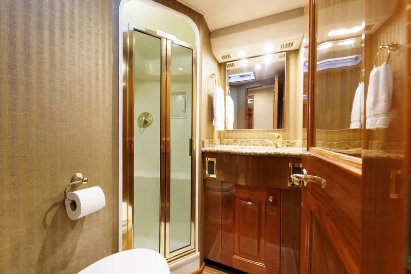 Slide: The Image of Viking 61 YOLO - Head 2005 Viking 61 Convertible YOLO - 6006631