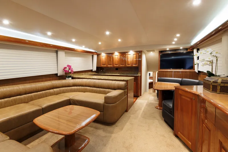 Slide: The Image of Viking 61 YOLO - Salon 2005 Viking 61 Convertible YOLO - 6006635