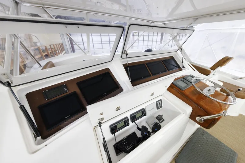 Slide: The Image of Viking 61 YOLO - Helm 2005 Viking 61 Convertible YOLO - 7651760