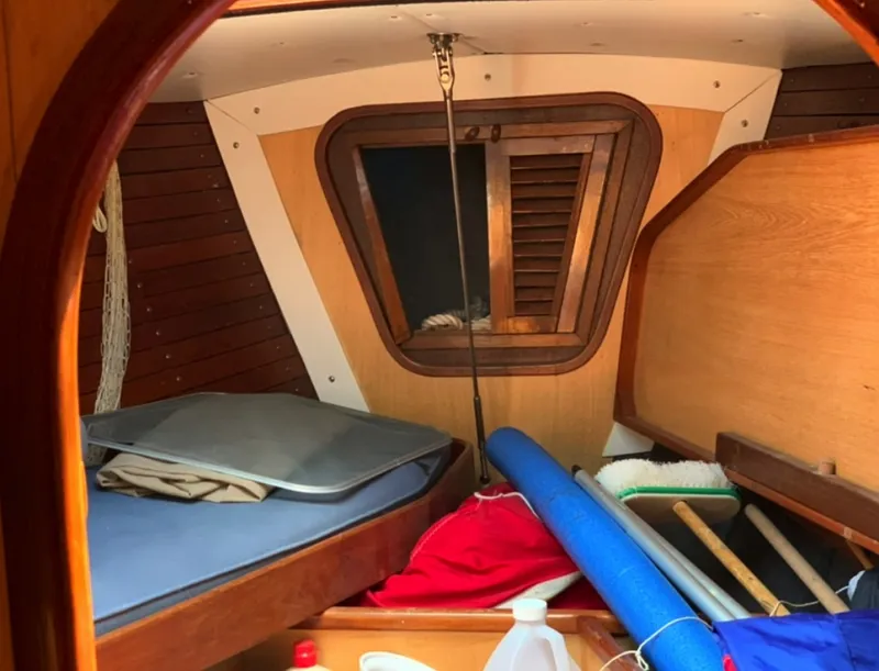 Slide: The Image of Swan 43 1969 - 6006373