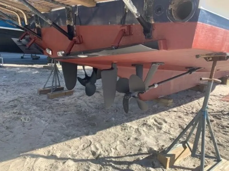 Slide: The Image of Grand Banks 42 1987 - 6006604