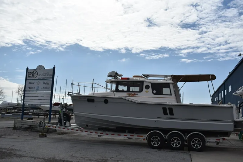 The Image of Ranger Tug R-27 LE 2021 - undefined