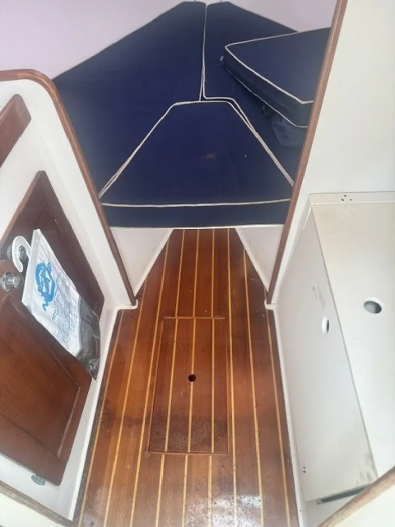 Slide: The Image of Holby Pilot 24 2005 - 6006917