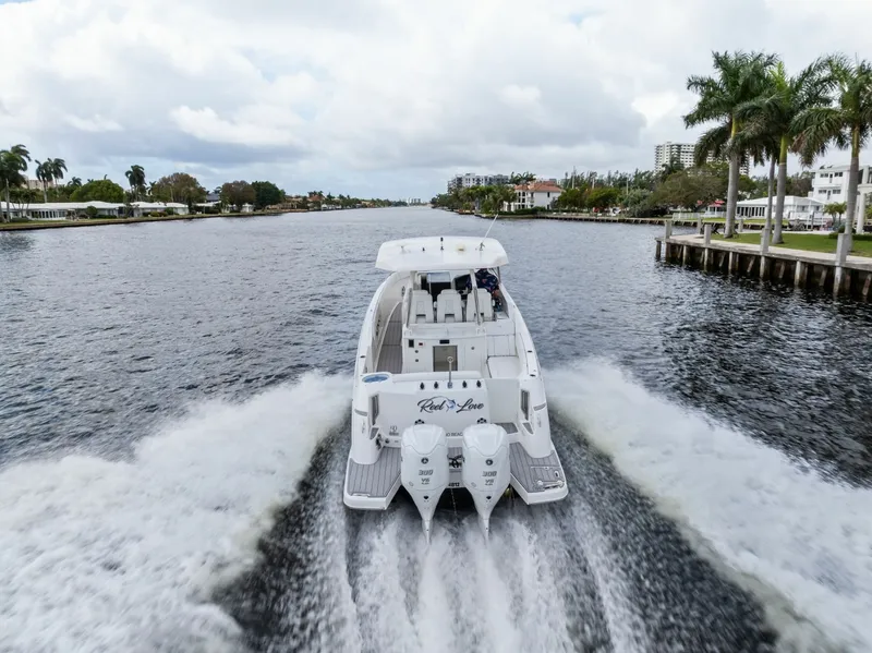 Slide: The Image of Regal 33 SAV 2022 - 6047959