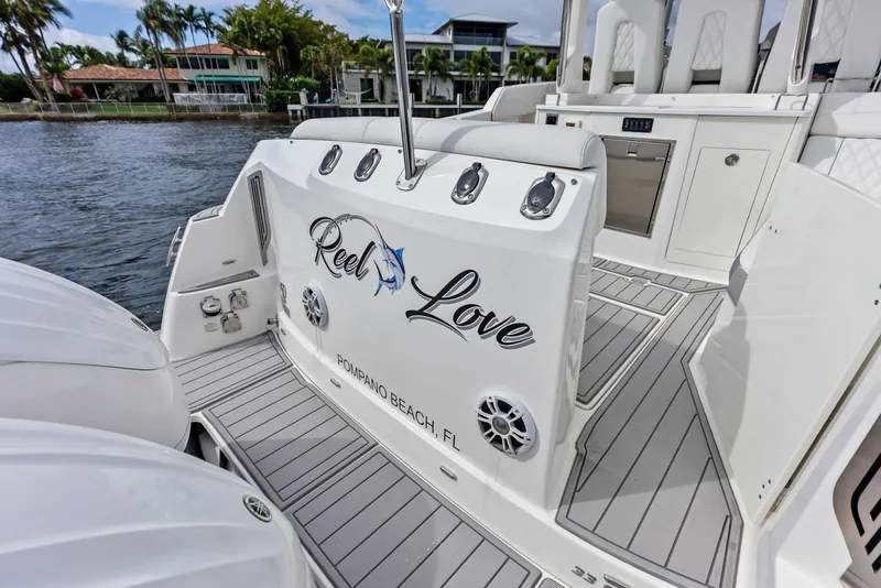 Slide: The Image of Regal 33 SAV 2022 - 6047964