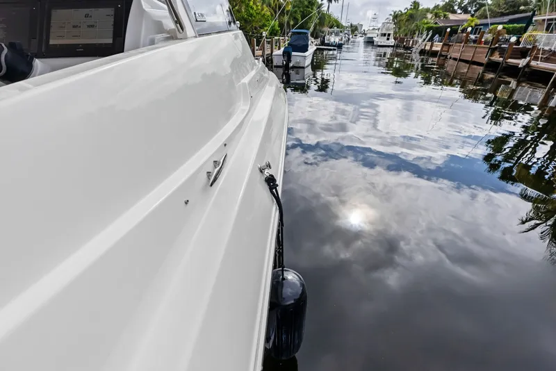 Slide: The Image of Regal 33 SAV 2022 - 6047987