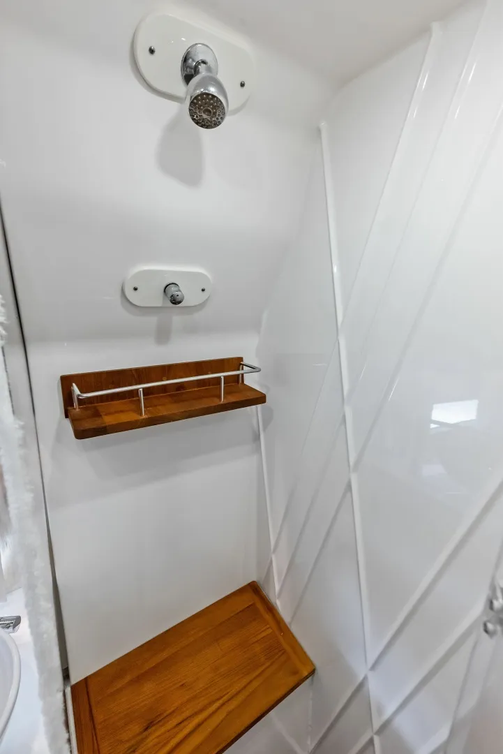 Slide: The Image of Regal 33 SAV 2022 - 6047998