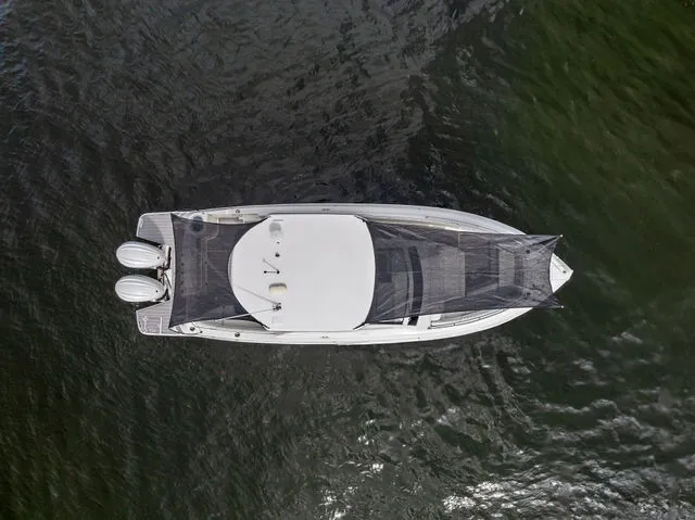 Slide: The Image of Regal 33 SAV 2022 - 53
