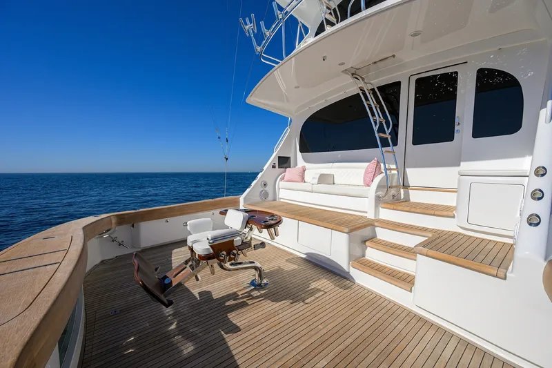 Slide: The Image of Viking 80 MERCEDES - Cockpit 2023 Viking 80 Convertible MERCEDES - 6008718