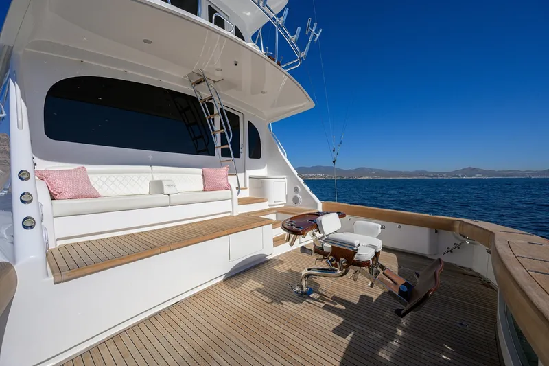 Slide: The Image of Viking 80 MERCEDES - Cockpit 2023 Viking 80 Convertible MERCEDES - 6008720