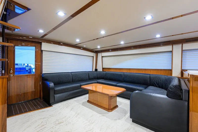 Slide: The Image of Viking 80 MERCEDES - Salon 2023 Viking 80 Convertible MERCEDES - 7658226