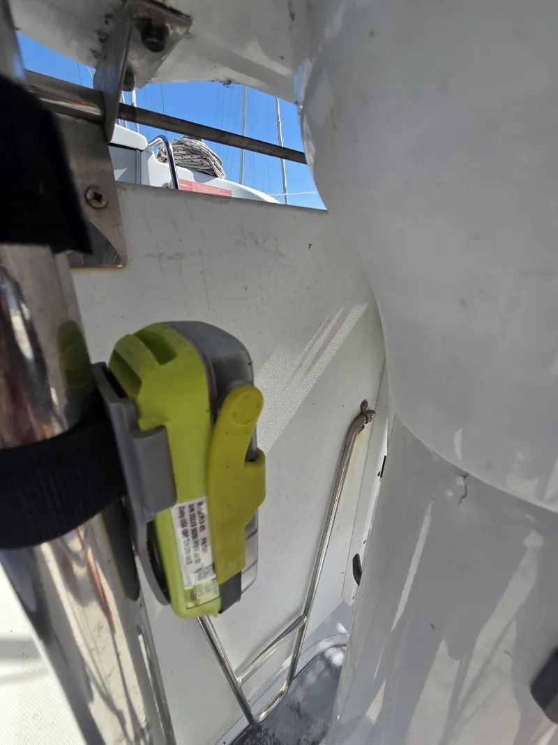 Slide: The Image of Hunter 31-2 2005 - 6007271