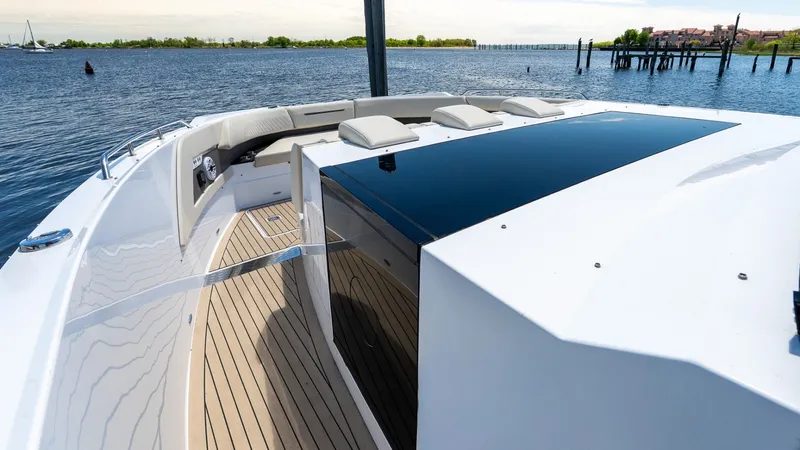 Slide: The Image of Cruisers 50 GLS 2024 - 6088445