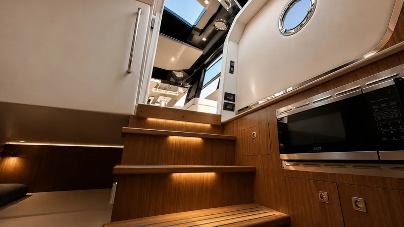 Slide: The Image of Cruisers 50 GLS 2024 - 6088415