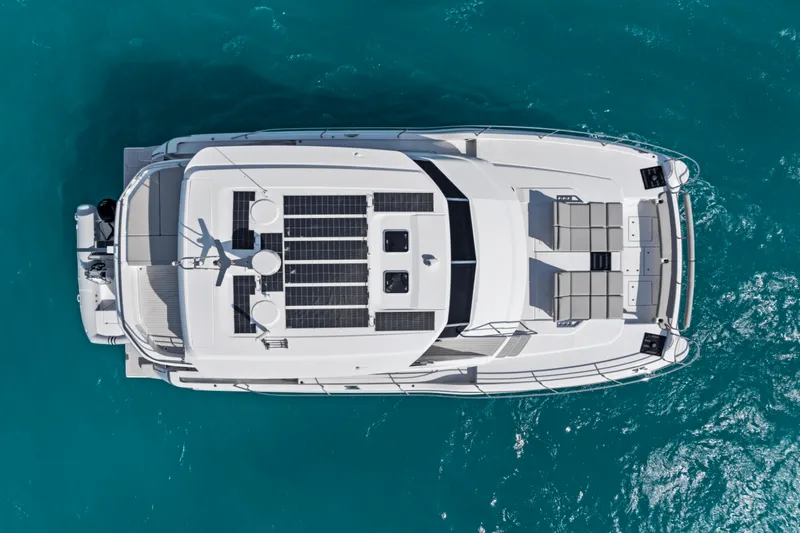 Slide: The Image of Aquila 50 Yacht 2026 - 6007712