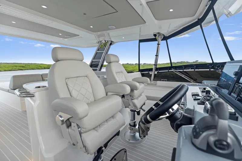 Slide: The Image of Aquila 50 Yacht 2026 - 6007751