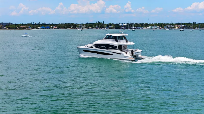 Slide: The Image of Aquila 54 Yacht 2026 - 6205369