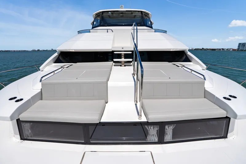 Slide: The Image of Aquila 54 Yacht 2026 - 6205386