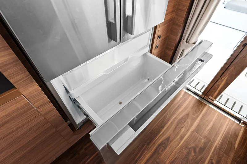 Slide: The Image of Aquila 54 Yacht 2026 - 6205394