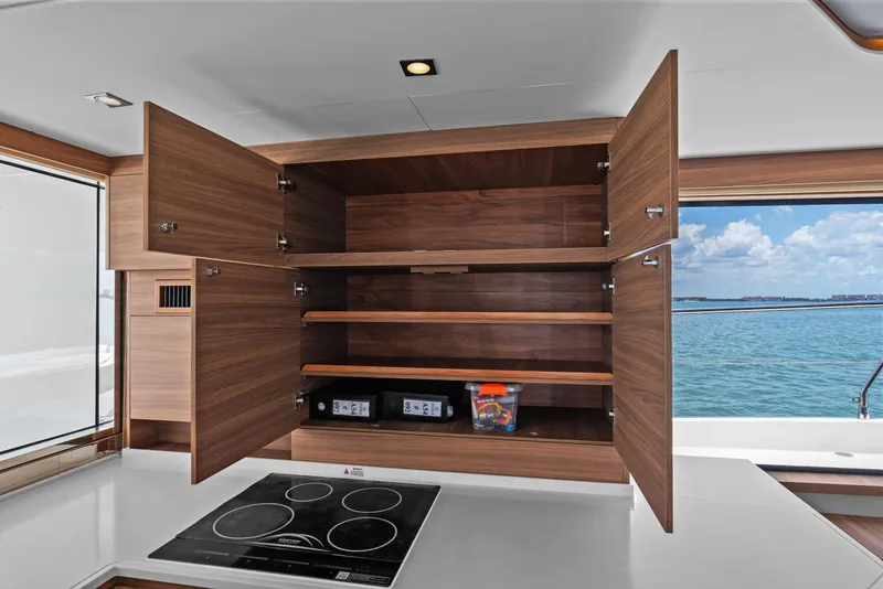 Slide: The Image of Aquila 54 Yacht 2026 - 6205399
