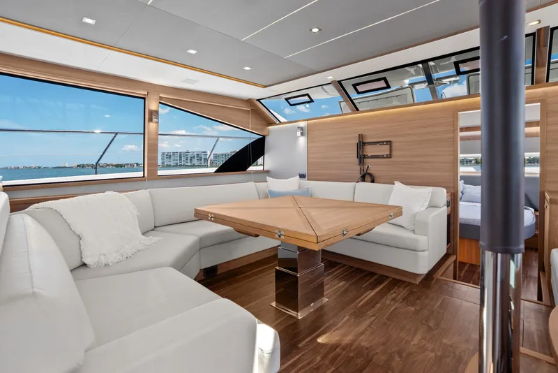 Slide: The Image of Aquila 54 Yacht 2026 - 6205410
