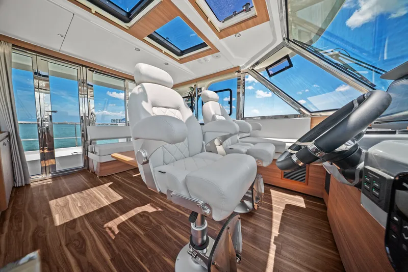 Slide: The Image of Aquila 54 Yacht 2026 - 6205423
