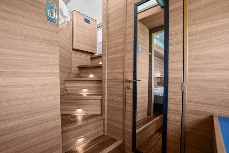 Slide: The Image of Aquila 54 Yacht 2026 - 6205429