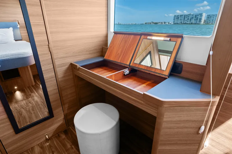 Slide: The Image of Aquila 54 Yacht 2026 - 6205431
