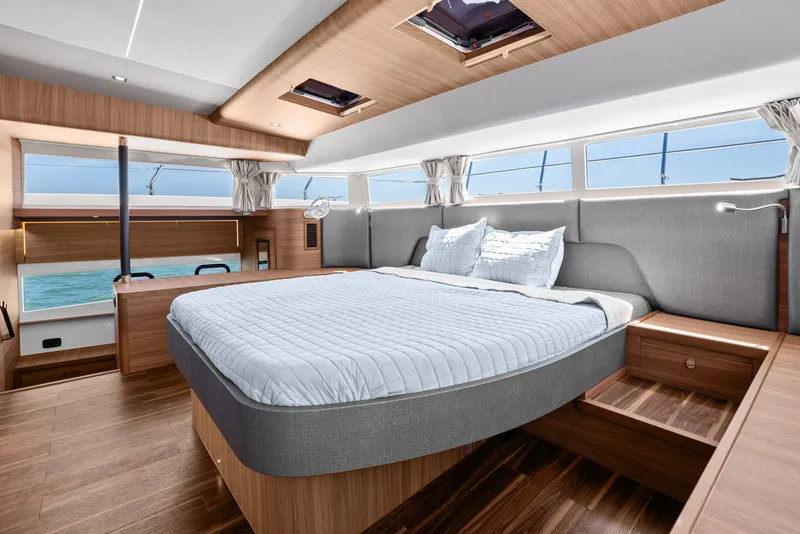 Slide: The Image of Aquila 54 Yacht 2026 - 6205442