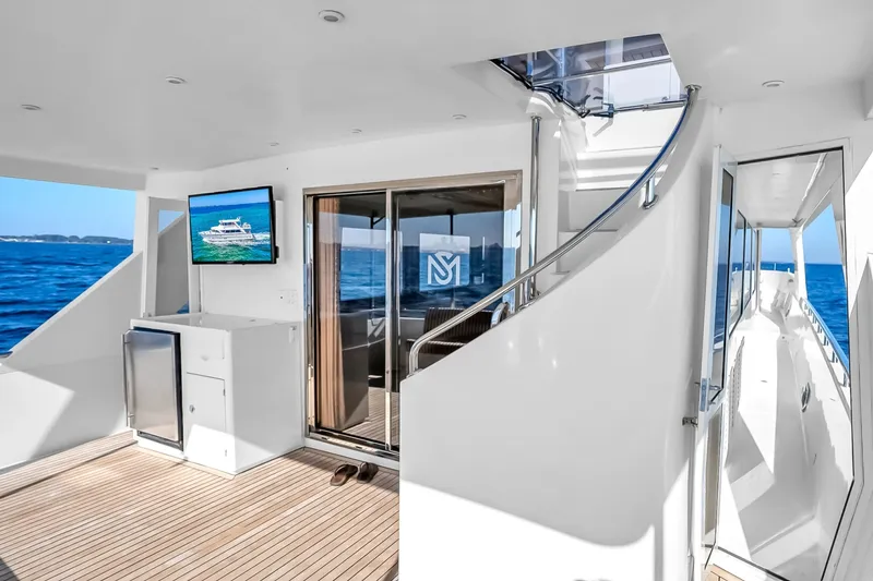 Slide: The Image of JEFFERSON Starship 82 Mentorship IV - Aft Deck Side Deck - 6038580