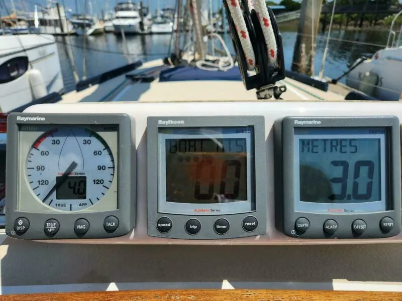 Slide: The Image of Tartan 34-2 1986 - 6008442