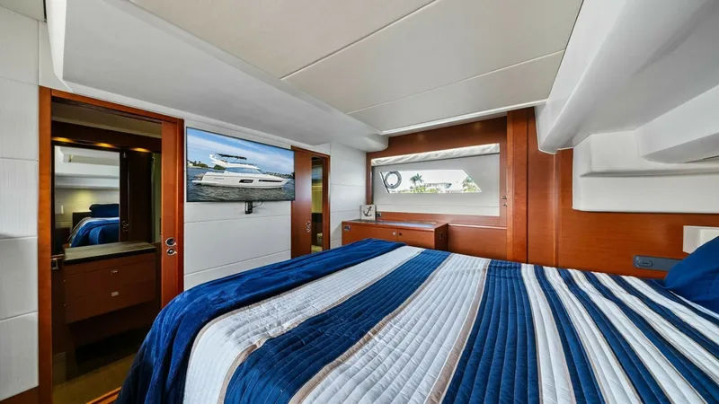 Slide: The Image of 2015 Prestige 550 'Legacy' - 6613485