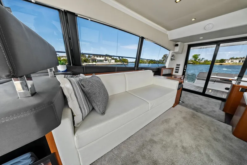 Slide: The Image of 2015 Prestige 550 'Legacy' - 6008806