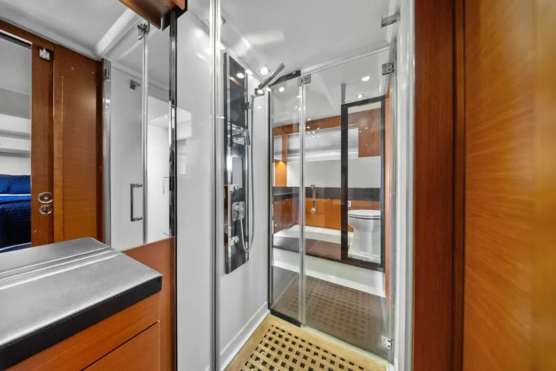 Slide: The Image of 2015 Prestige 550 'Legacy' Master Head - 6008822