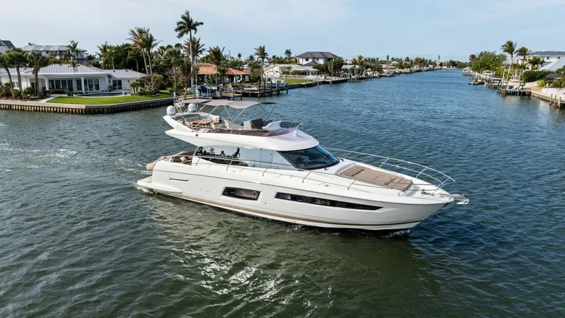 Slide: The Image of 2015 Prestige 550 'Legacy' - 6613526