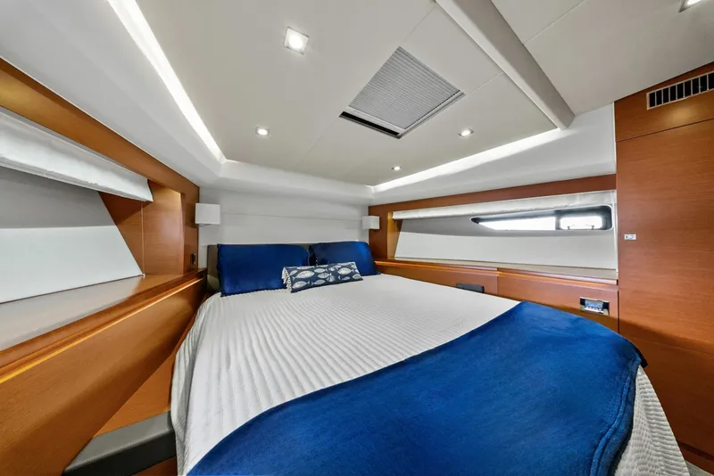 Slide: The Image of 2015 Prestige 550 'Legacy' - 6008832