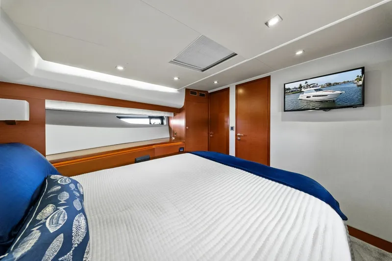 Slide: The Image of 2015 Prestige 550 'Legacy' - 6008834