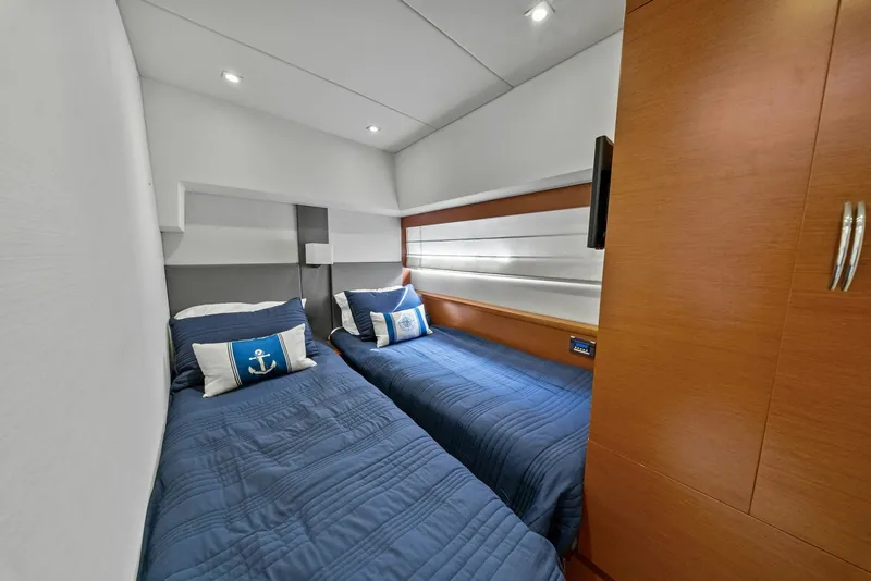 Slide: The Image of 2015 Prestige 550 'Legacy' Guest Stateroom - 6008841