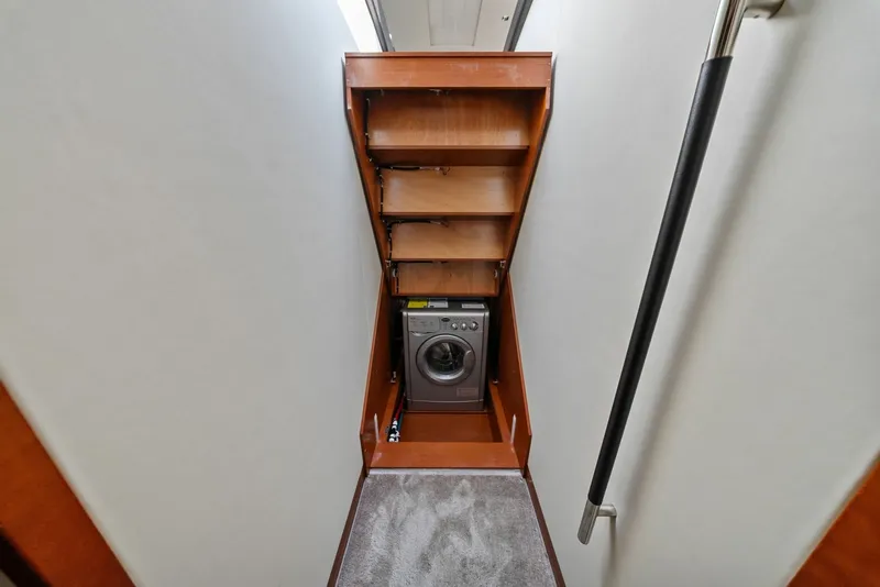 Slide: The Image of 2015 Prestige 550 'Legacy' - 6008857