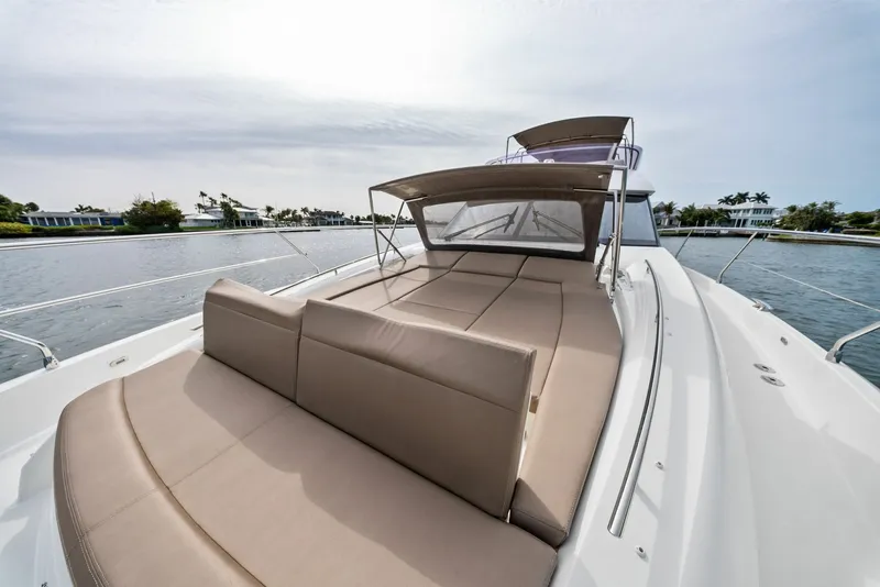 Slide: The Image of 2015 Prestige 550 'Legacy' - 6008864