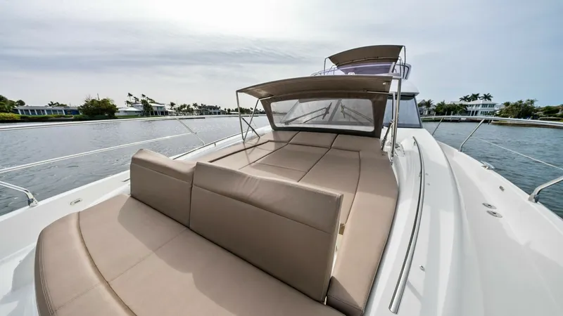 Slide: The Image of 2015 Prestige 550 'Legacy' - 6613507