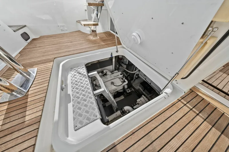 Slide: The Image of 2015 Prestige 550 'Legacy' - 6008869