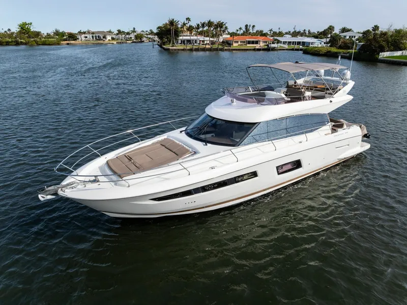 Slide: The Image of 2015 Prestige 550 'Legacy' - 6008874