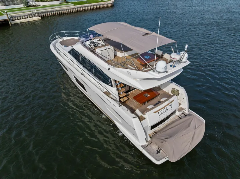 Slide: The Image of 2015 Prestige 550 'Legacy' - 6008878