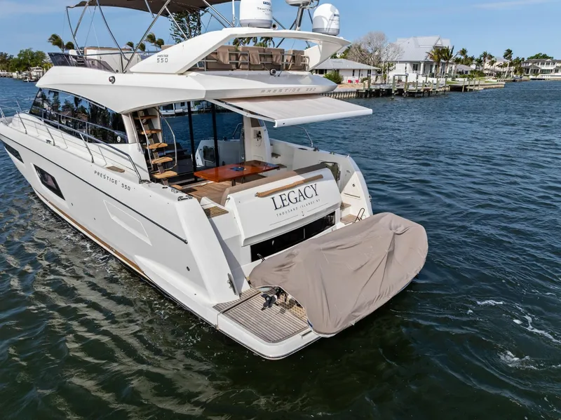 Slide: The Image of 2015 Prestige 550 'Legacy' - 6008880