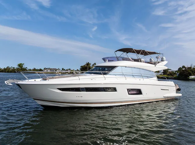 Slide: The Image of Prestige 550 2015 - 84