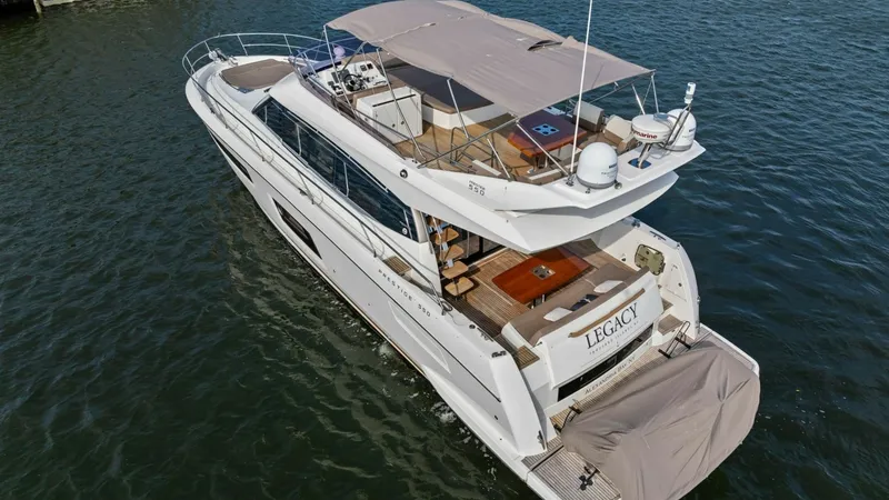 Slide: The Image of 2015 Prestige 550 'Legacy' - 6613521