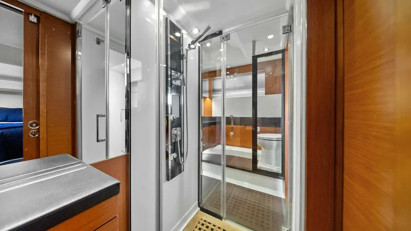Slide: The Image of 2015 Prestige 550 'Legacy' Master Head - 6613489