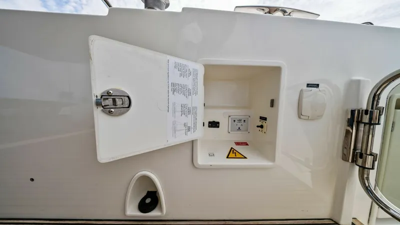 Slide: The Image of 2015 Prestige 550 'Legacy' - 6613458