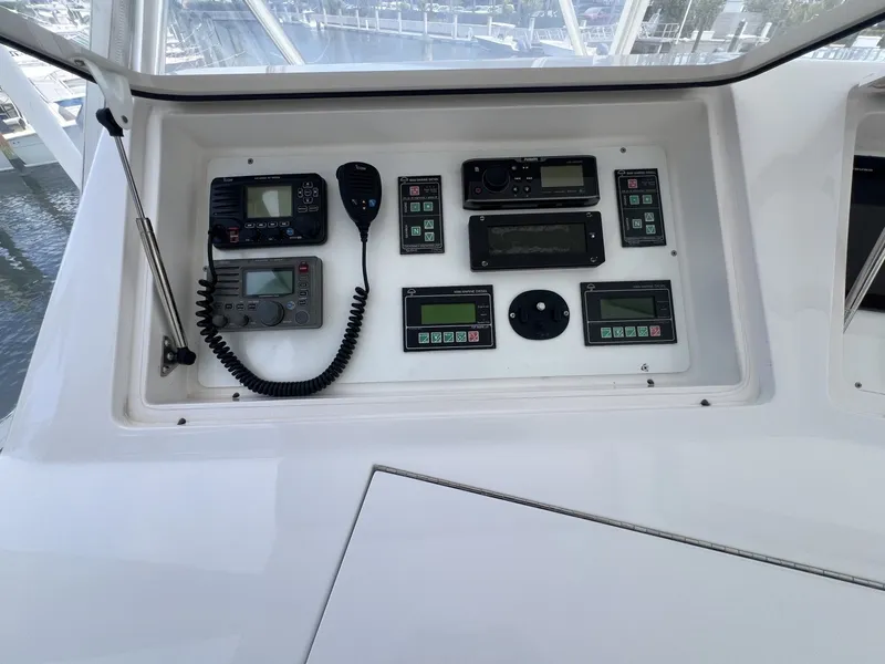 Slide: The Image of Viking 52 LET IT RAIN - Helm 2003 Viking 52
LET IT RAIN - 7677915